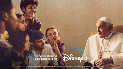 Disney-Doku mit dem Papst: Zehn junge Leute stellen heikle Fragen