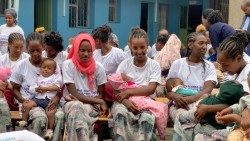 Female mothers displaced from rural Ethiopia welcomed at the Nigat Centre of the Missionaries of Charity to train in the Gsf project courses. Photo copyright: Giovanni Culmone/ GSF