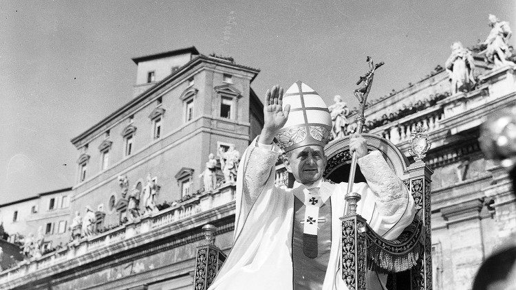 4 декабря 1963 г. Папа Павел VI обнародовал документ II Ватиканского собра Inter mirifica 