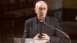 Antonio Staglianò püspök, a Pápai Teológiai Akadémia elnöke
