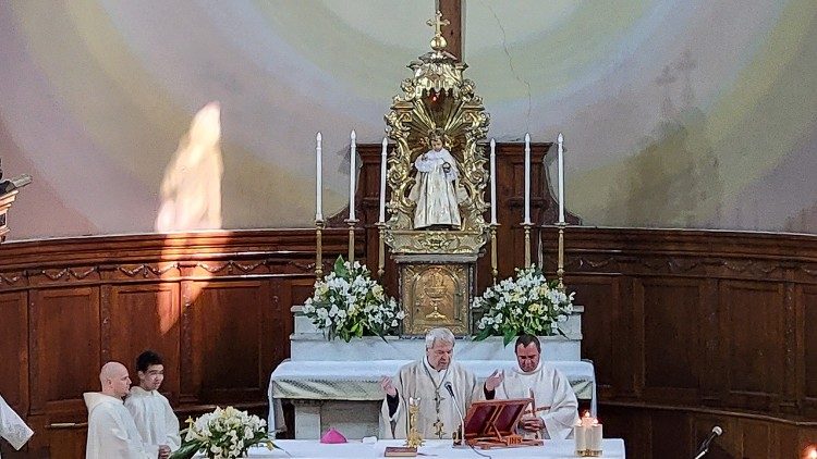 Литургия на монсеньор Йовчев в деня на неговия имен ден