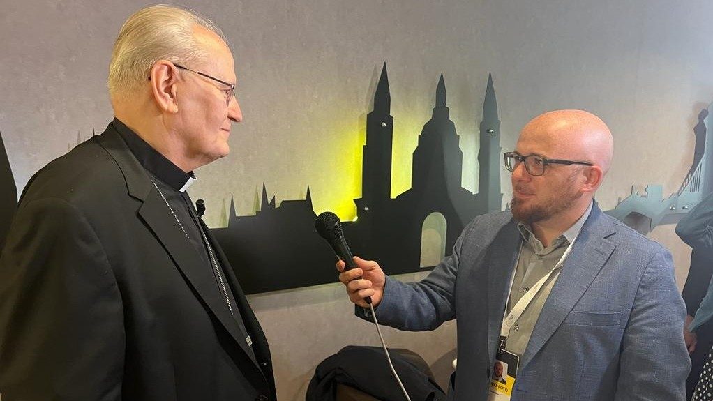 Entrevista al cardenal Erdö