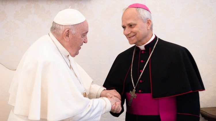 Robert Francis Prevost, prefekt Dikasteria pro biskupy, s papežem Františkem