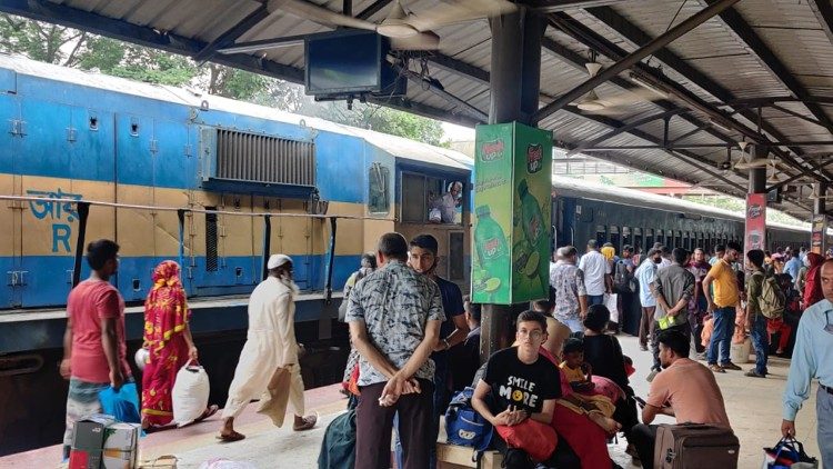 A scene at the New Delhi Railway Station