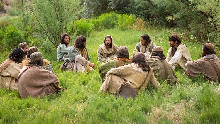 Gesù predica ai suoi discepoli 