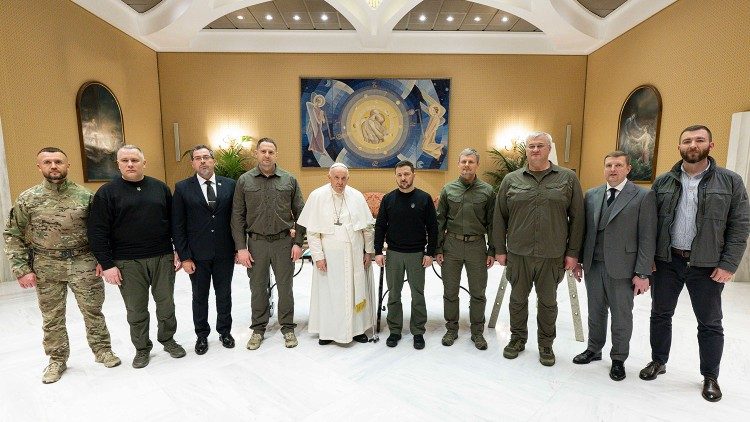 Die ukrainische Delegation beim Papst
