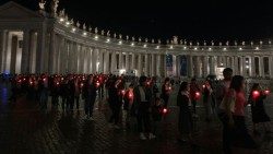 2023.05.13 Il rosario in piazza San Pietro del 6 maggio 2023