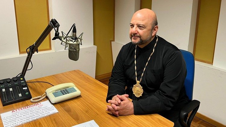 Bishop Beyrouti visits the studios of Vatican Radio