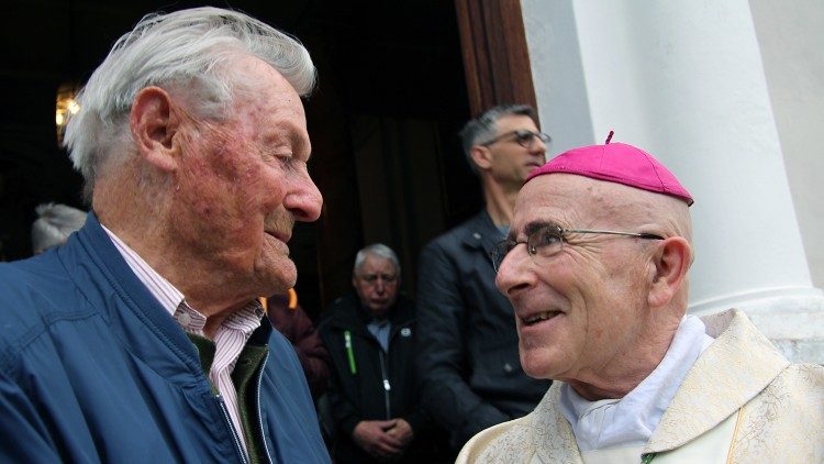 Bischof Bonnemain nach dem Sonntagabend-Gottesdienst für die Betroffenen von Brienz