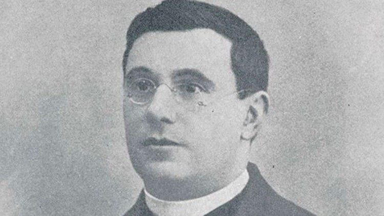 Don Giovanni Minzoni (Ravenna 1885 - Argenta 1923), parroco nel ferrarese, ucciso in un agguato fascista per il suo impegno sociale e nell'educazione dei giovani