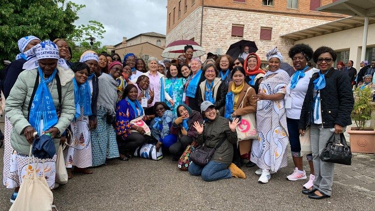 Alcune delle partecipanti all'assemblea generale dell'Umofc ad Assisi