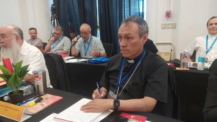 Monseñor Lizardo Estrada, Obispo auxiliar de Cusco (Perú) y Secretario general del CELAM
