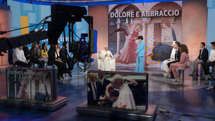 Papst Franziskus im Studio