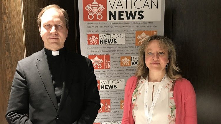 Mohos Gábor püspök interjút ad a Vatikáni Rádiónak