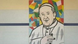 Murales en homenaje al Papa Francisco en el Gemelli. (Vatican Media)