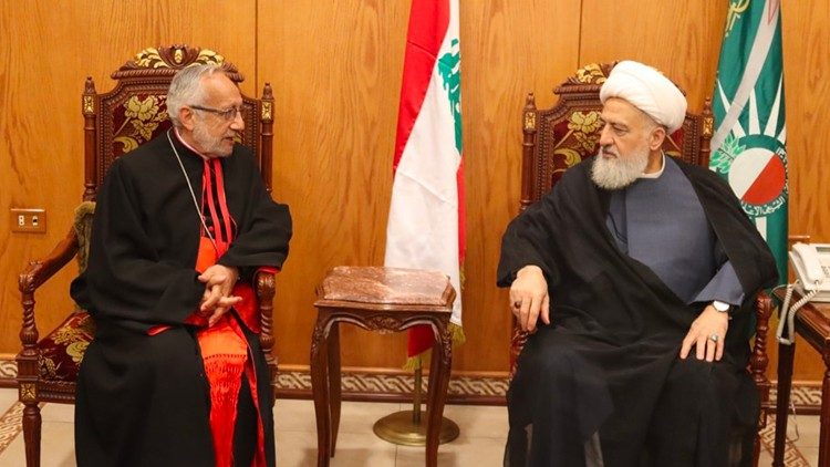 2023.06.14 Visita del Patriarca Minassian al vicepresidente del Consiglio supremo islamico sciita 