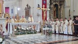 Kardinali Pietro Parolin, Katibu mkuu wa Vatican, Dominika tarehe 18 Juni 2023 ameongoza Ibada ya Misa Takatifu kwenye Kanisa kuu la Jimbo la Koper.