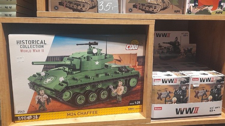 Spielzeug-Panzer im Danziger Museums-Shop