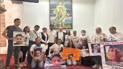 2023.06.22 El encuentro entre el Obispo Francisco Javier Acero y las madres de desaparecidos
