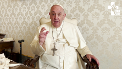 Papst Franziskus bei der Aufzeichnung einer Videobotschaft