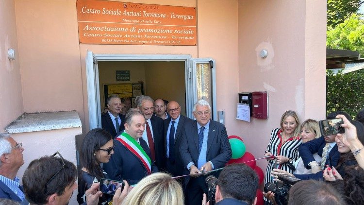 Roma, l' inaugurazione del nuovo ambulatorio di "Medicina delle Fragilità" a Tor Bella Monaca
