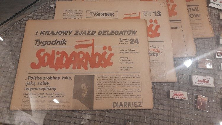 Solidarnosc-Zeitungen aus den frühen achtziger Jahren