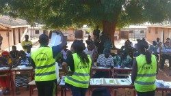 Guiné-Bissau - Contagem dos votos das eleições legislativas de domingo 4-6-23