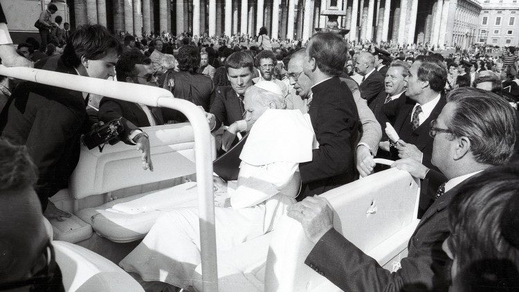 성 요한 바오로 2세 교황 피격 (1981년 5월 13일)