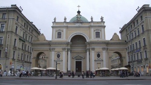Lisbonne et Saint-Pétersbourg: les pèlerinages des jeunes catholiques russes