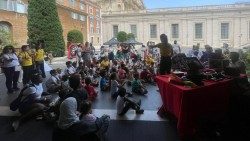 A vatikáni miniolimpia a gyerekeknek