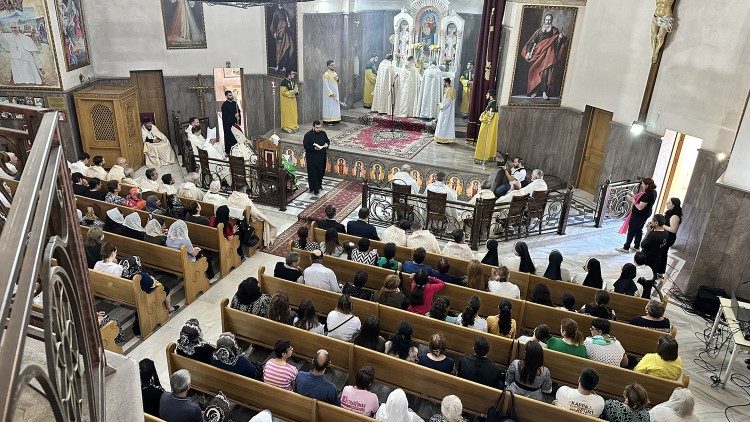 帕罗林枢机探访亚美尼亚天主教会团体