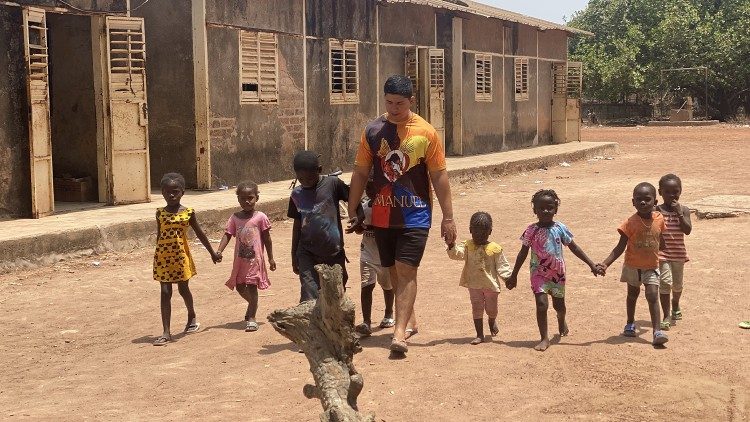 A presença da Casa do Menor no país africano