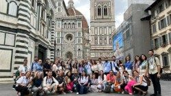 Le Conseil des jeunes de la Méditerranée, à Florence, le 13 juillet 2023. 