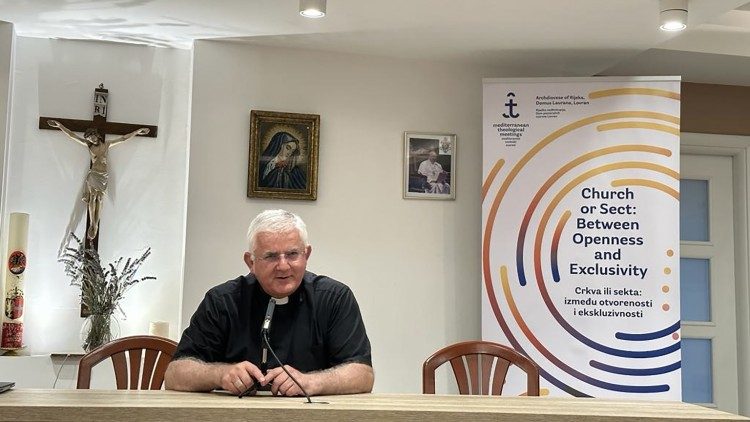 L'arcivescovo di Rijeka-Fiume Mate Uzinić, presidente della Commissione per la tutela dei minori della Conferenza Episcopale Croata