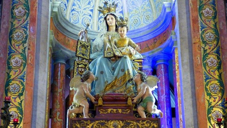 Imagen de Nuestra Señora del Monte Carmelo. Iglesia del Monasterio "Stella Maris", en el Monte Carmelo.