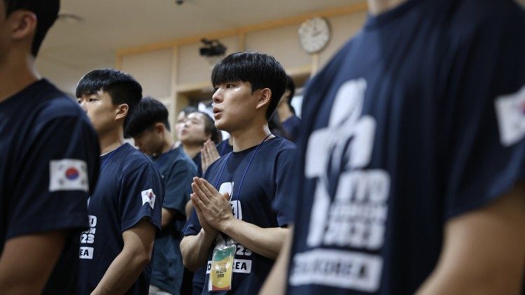 Corea del Sud: alcuni dei giovani di Seul che hanno partecipato all'ultimo incontro di preparazione per la Gmg di Lisbona