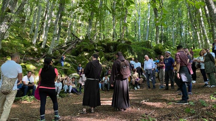 Udeleženci poletne šole Frančiškova ekonomija, ki so jo letos organizirali frančiškani