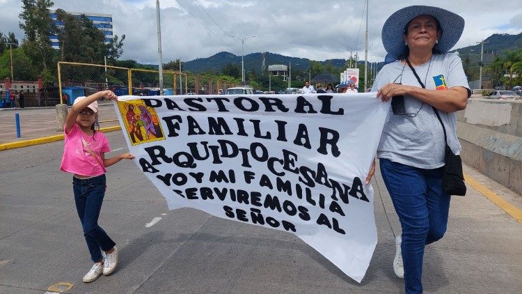 Honduras marcha contra la ideología de género
