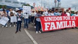 Honduras marcha contra la ideología de género