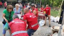 Caritas volunteers in Ukraine (Vatican Media)