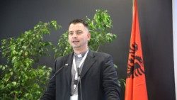Dom Mark Pashkja  Zëdhënës i Konferencës Ipeshkvore Katolike të Shqipërisë (Kish)