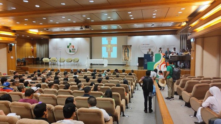 La Messa all'Università Cattolica Portoghese per gli influencer digitali cattolici