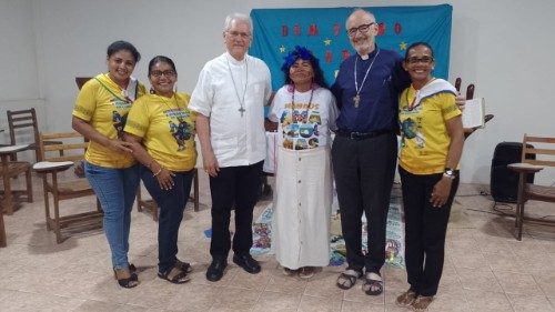 Amazzonia, il cardinale Czerny a Manaus visita le città di periferia
