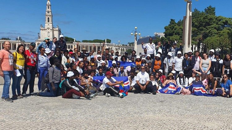 2023.08.10 Giovani di Capo Verde alla GMG Lisbona 2023