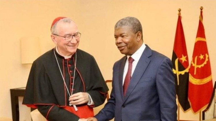 Le Cardinal Pietro Parolin et le président angolais João Lourenço à Ondjiva (Angola), le lundi 14 août 2023