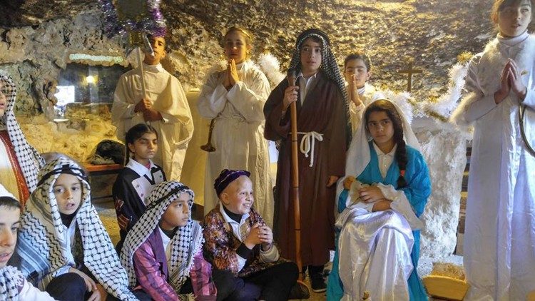 Celebração da missa de Natal, “Holy Child Program”, Belém