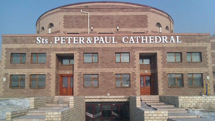 Кафедральный собор свв. Петра и Павла в Улан-Баторе