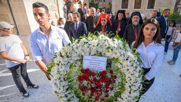 2023.09.01 Il Patriarca Minassian visita il capo della chiesa armena evangelica di Aleppo