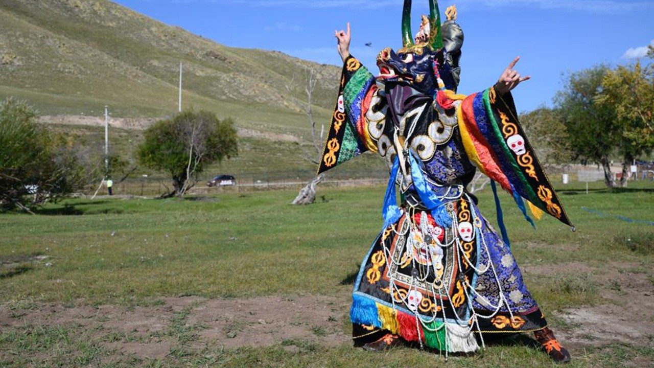 Between art and folklore, at the heart of Mongolian culture with naadam
