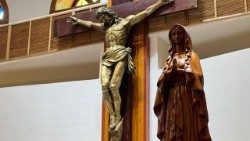 Catedral de Ulán Bator: estatua de la Virgen María